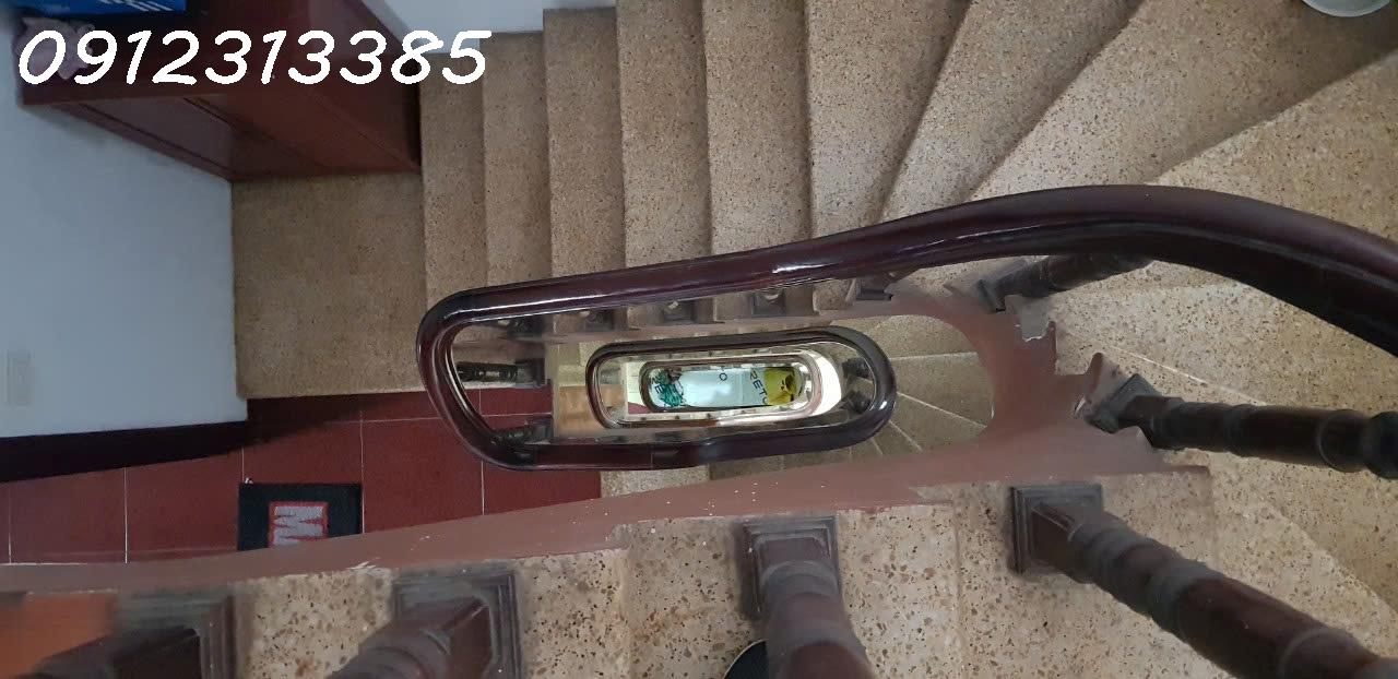 Chính chủ cho thuê nhà mặt phố Khương Đình, phường Hạ Đình, quận Thanh Xuân, Hà Nội.