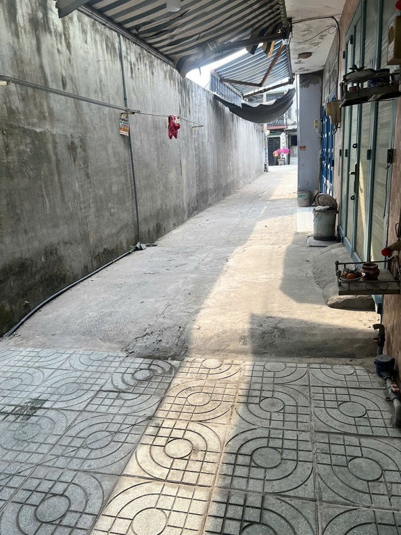 Chính chủ cần bán nhà Bình Chánh giá chỉ 1 tỷ 2 – Vị trí : 1B5/4 Ấp 1, Phường Phạm Văn Hai, Quận Bình Chánh, Hồ Chí Minh.