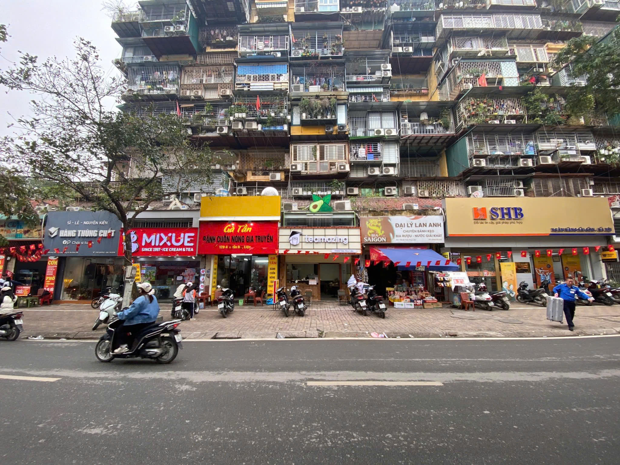 CHÍNH CHỦ NHƯỢNG MBKD Địa chỉ: 119A6 Trần Huy Liệu, Giảng Võ, Ba Đình, HN