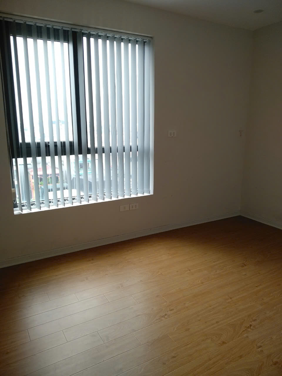 Cho thuê căn góc,diện tích 105m2, 3 phòng ngủ, Chung cư Goldsilk Complex Vạn Phúc Hà Đông