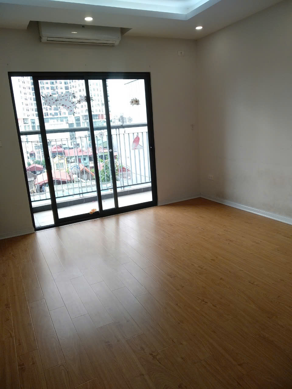 Cho thuê căn góc,diện tích 105m2, 3 phòng ngủ, Chung cư Goldsilk Complex Vạn Phúc Hà Đông