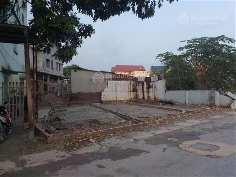 CẦN BÁN Khu đất nằm trên trục chính Võng La, xã Võng La,Huyện Đông Anh, Hà Nội