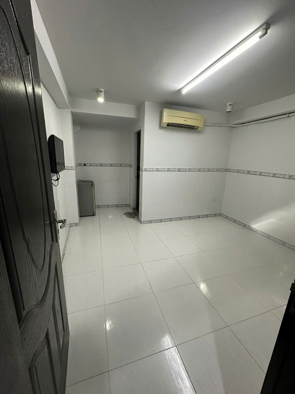 cho thuê phòng 876/18 Cách Mạng Tháng 8 P.5 Q. Tân Bình