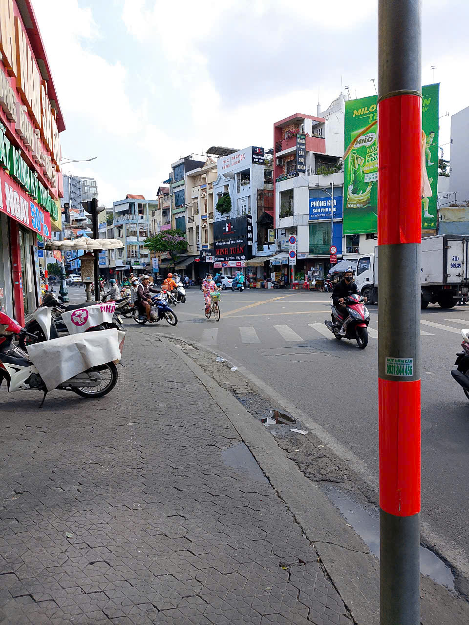 P.RẠCH ÔNG – Q.8 – ÂU DƯƠNG LÂN – NHÀ BÁN NGANG 5M- 12TỶ