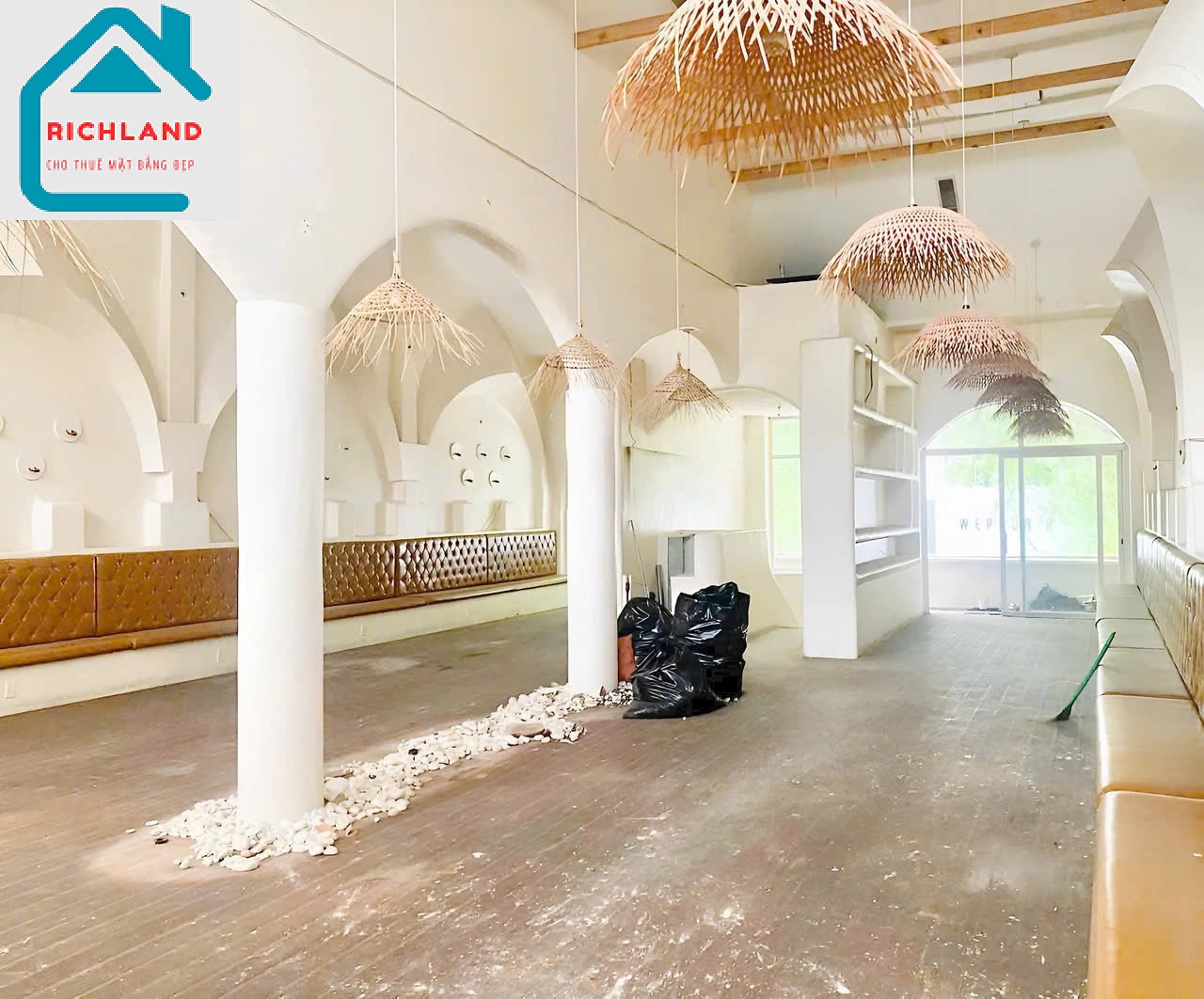 Cho Thuê Nhà: 113-115 Lý Tự Trọng, Phường Bến Thành, Quận 1, TPHCM. Giá 8.000$