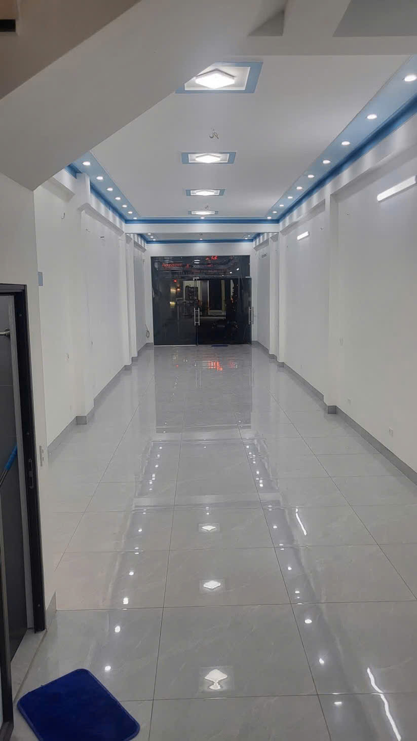 CHO THUÊ NHÀ 3 TẦNG MẶT ĐƯỜNG LỚN – TRUNG TÂM TRẠNG, SÓC SƠN