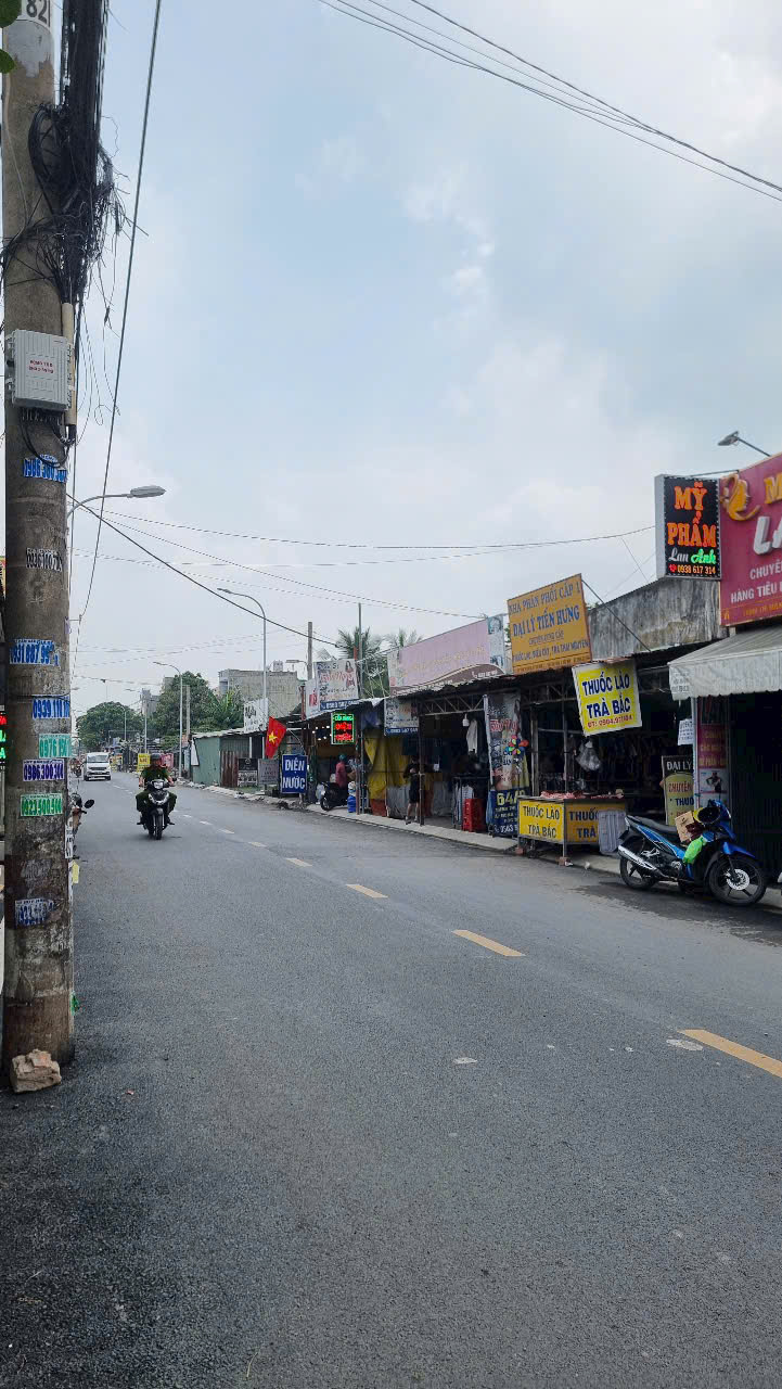 Nhà nát (4mx20m) Mặt Tiền Trịnh Thị Miếng, Thới Tam Thôn, Hóc Môn (Cách chợ Ba Bầu 200m)