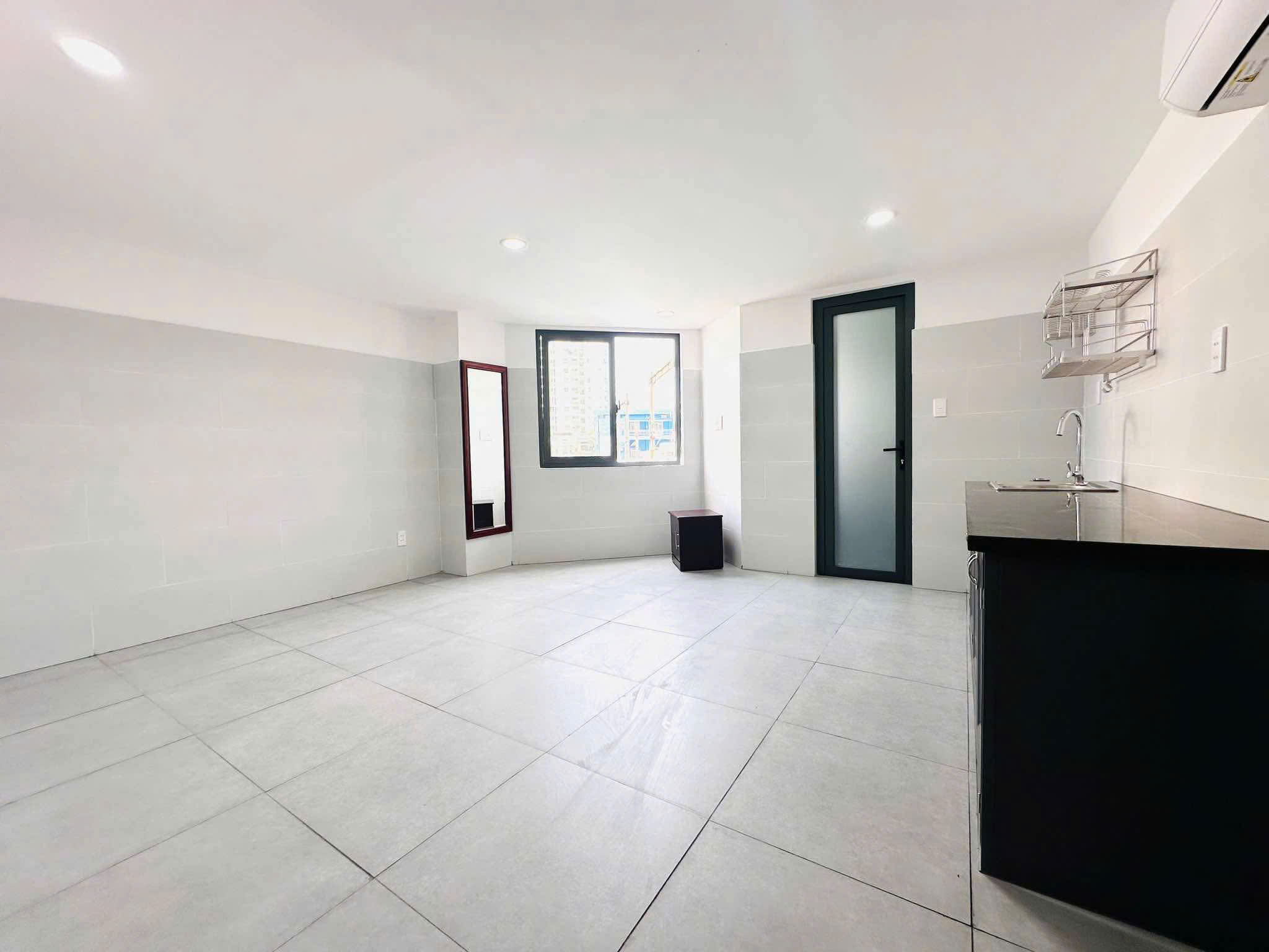 Bán tòa nhà 7 Tầng – 27 CHDV- đường Trần Tấn – ngay Âu Cơ, 6/14x27m, 30.9 tỷ. khoán 120tr