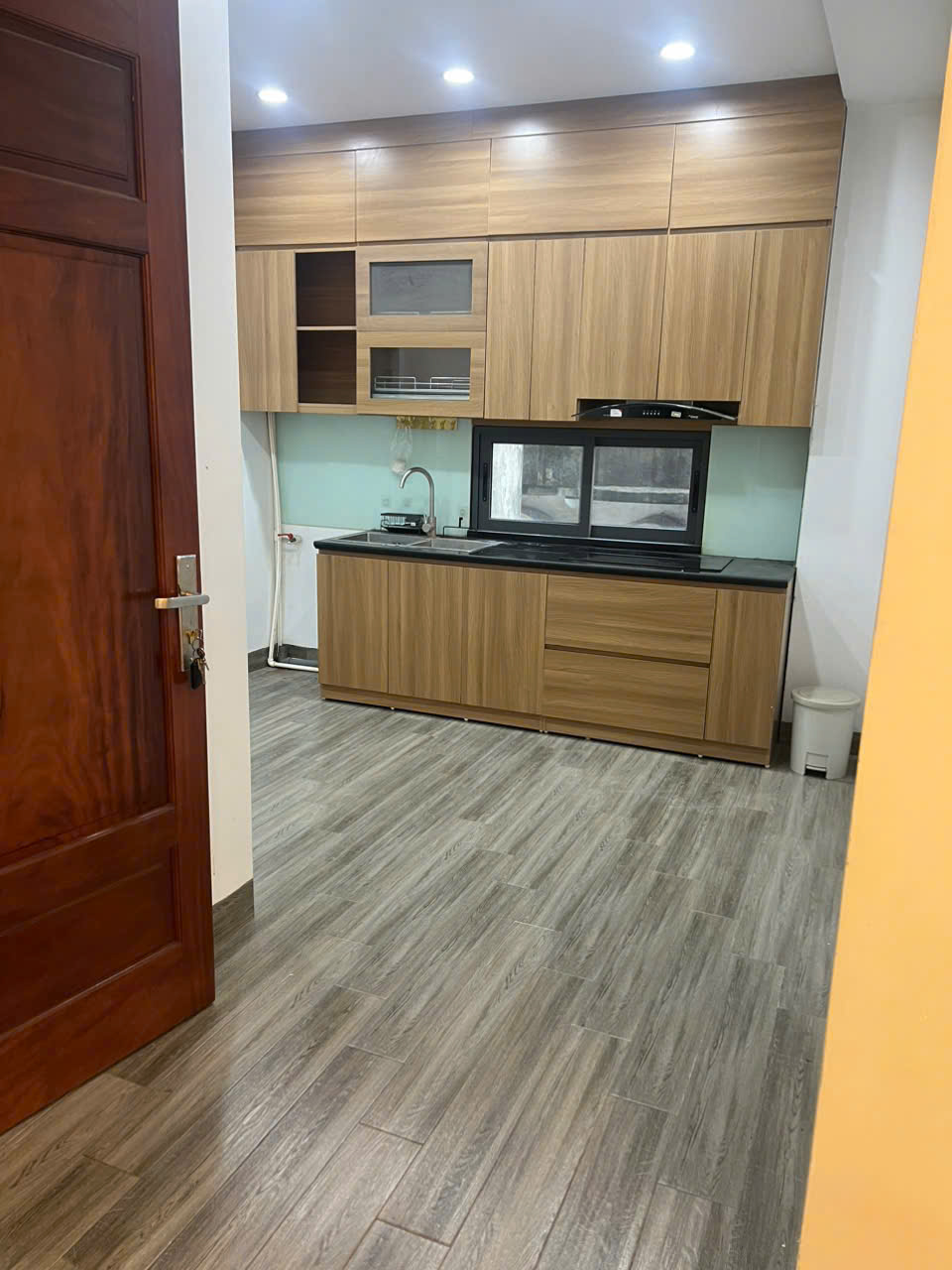 CHO THUÊ CHUNG CƯ MINI 2 PHÒNG NGỦ – NGUYỄN VĂN CỪ, LONG BIÊN