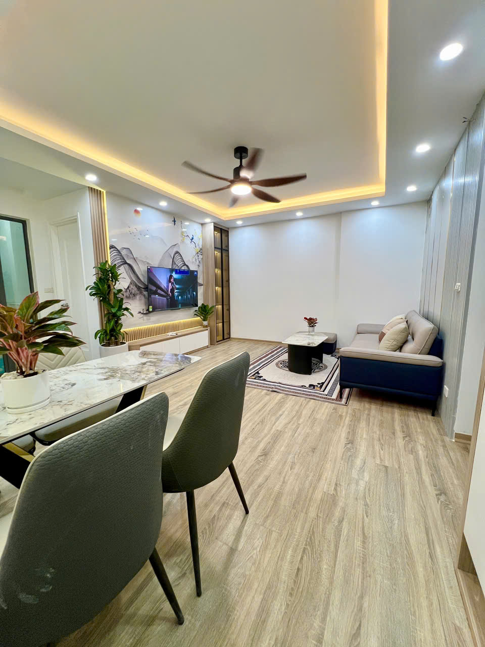 Căn hộ sổ đỏ, tầng thấp tòa chung cư Rice City, Linh Đàm, quận Hoàng Mai, 54m2, 2 ngủ, giá chỉ 3.7x tỷ
