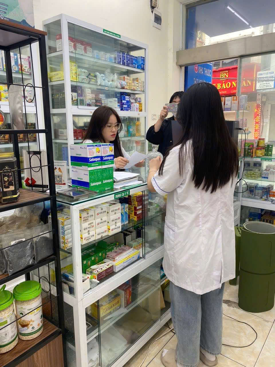 CHÍNH CHỦ CẦN SANG NHƯỢNG NHÀ THUỐC- ĐỐNG ĐA HN