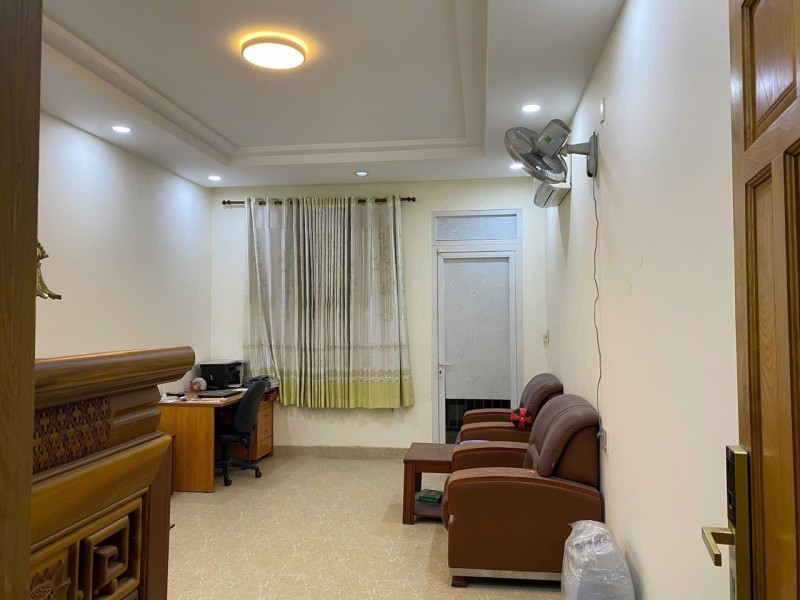 BÁN NHÀ ĐẸP 4 TẦNG HẺM XE HƠI – KHU VIP LINH TRUNG THỦ ĐỨC. GẤP BÁN- GIÁ CHỈ 5.9 TỶ SAU NHIỀU LẦN GIẢM CHÀO