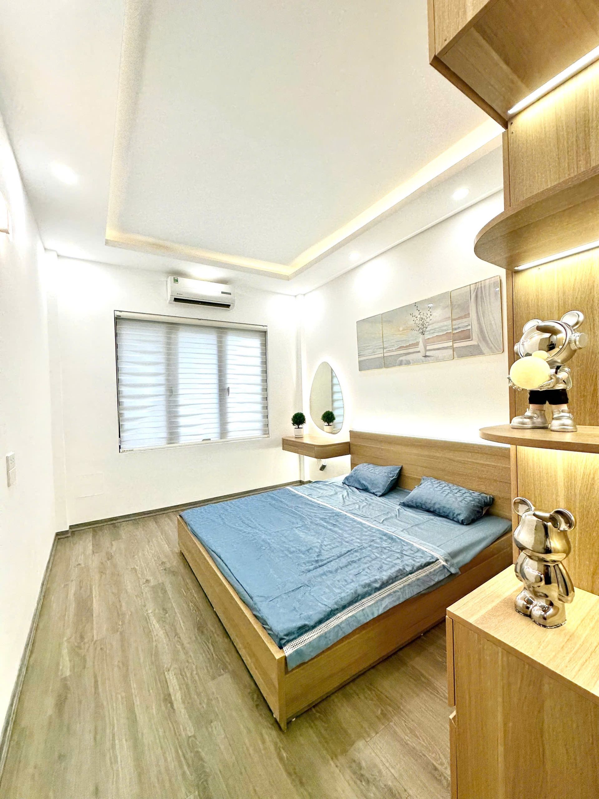Bán nhà trung tâm Cầu Giấy 30m2 x 5 tầng giá nhỉnh 7 tỷ