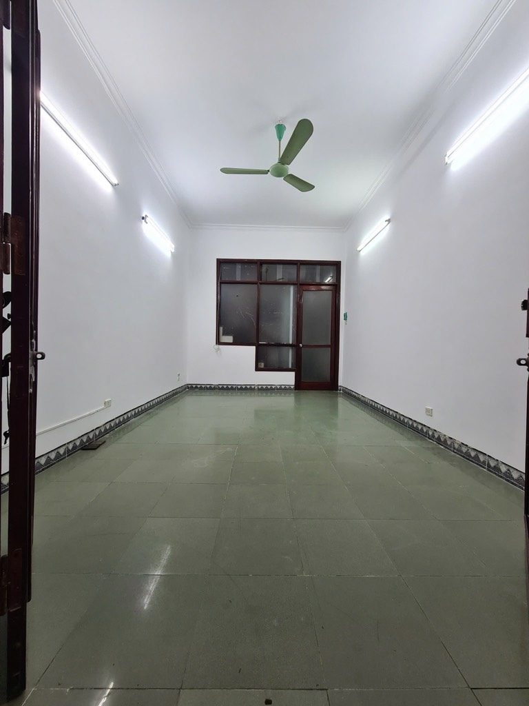 Nguyễn Xiển 52m ô tô đỗ cửa, 2 thoáng, sổ đep tuyệt đối