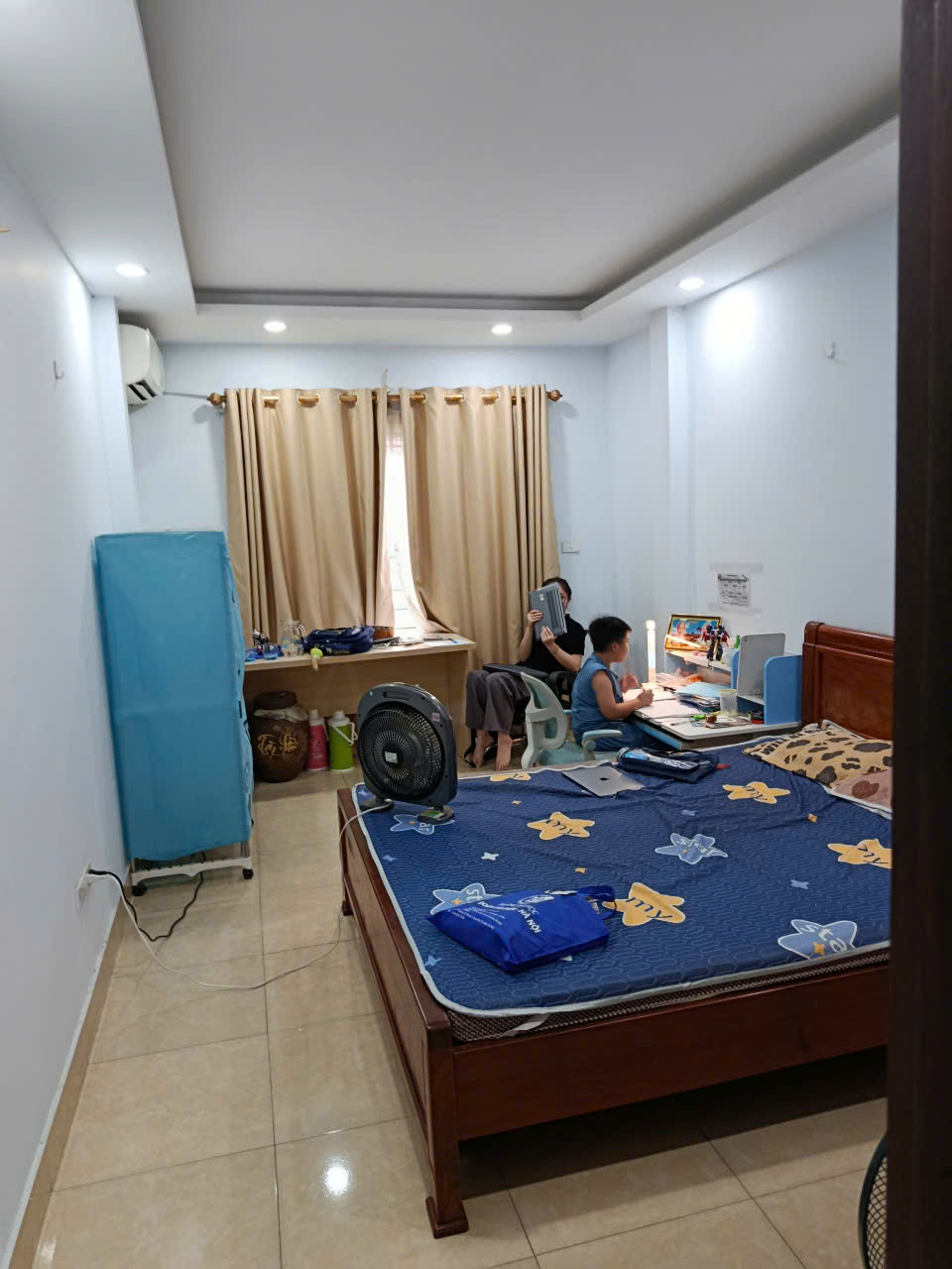 Bán nhà 35m2 5 tầng Mỹ Đình cạnh UBND phường Mỹ Đình đang ở rất có lộc