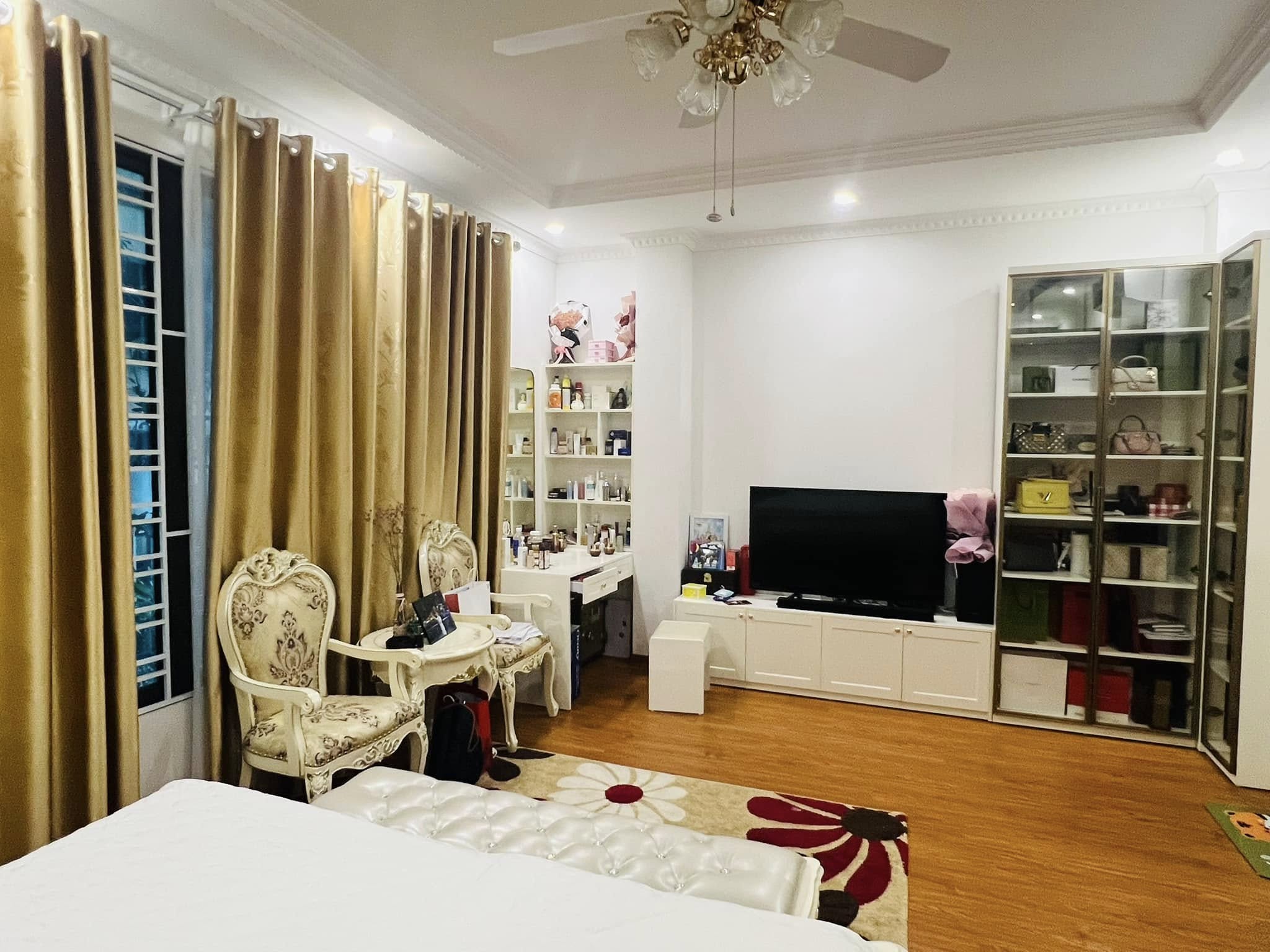 BÁN NHÀ LÊ VĂN THIÊM, 50M2 THANG MÁY, PHÂN LÔ OTO TRÁNH, VỈA HÈ KINH DOANH VP, NHỈNH 20 TỶ