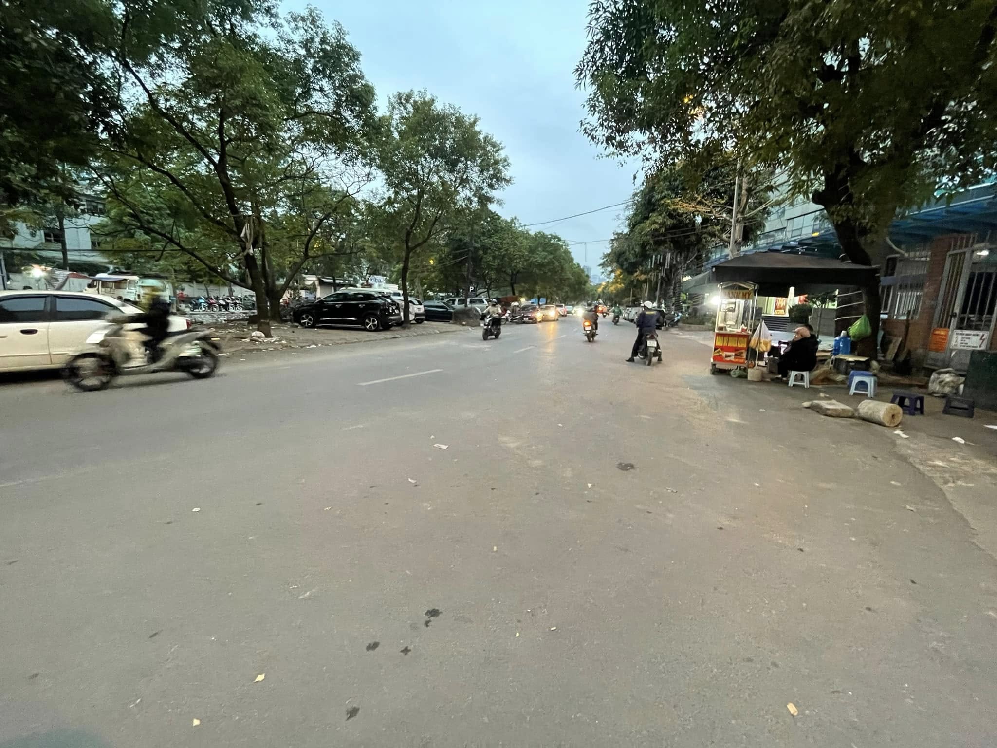 Bán nhà khu Trung Yên Cầu Giấy mặt tiền rộng hiếm có vị trí kinh doanh tốt giá hợp lý
