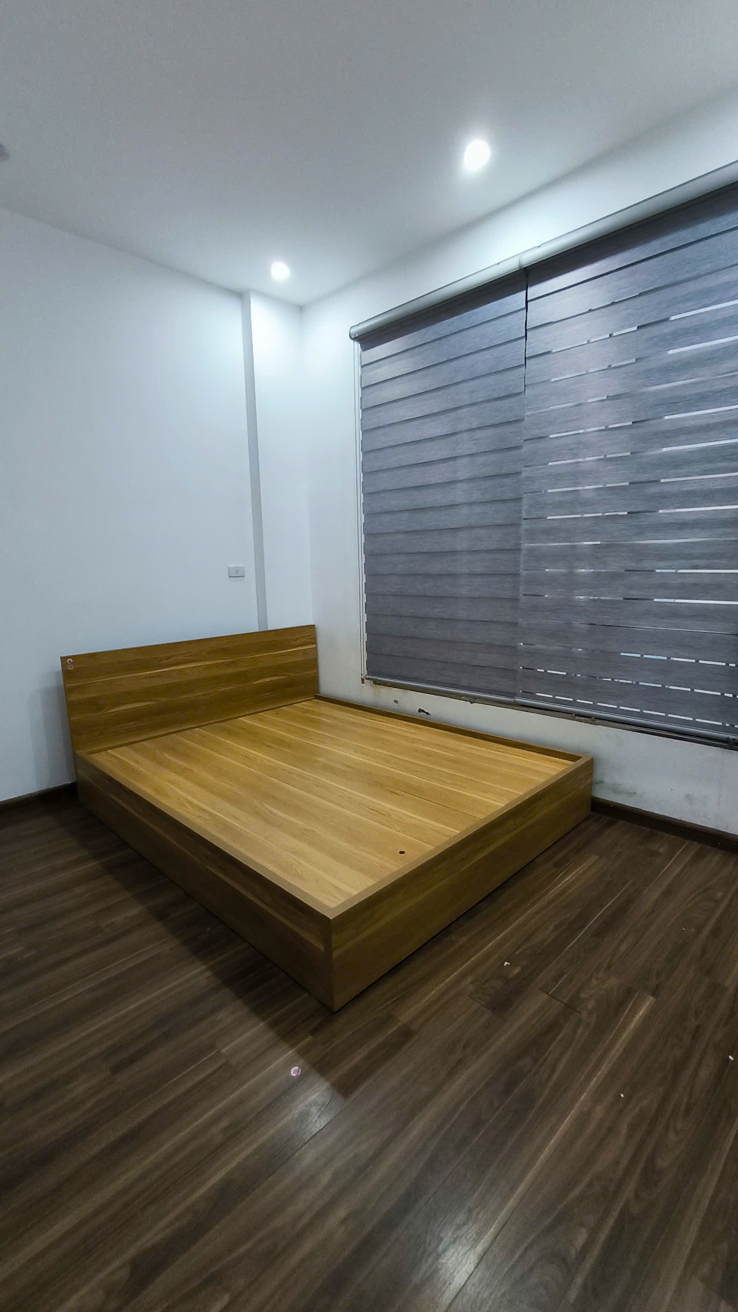 BÁN NHÀ 5 TẦNG TRUNG TÂM MỸ ĐÌNH – DIỆN TÍCH 40M2 – GIÁ 8.9 TỶ – NỞ HẬU, KINH DOANH TỐT