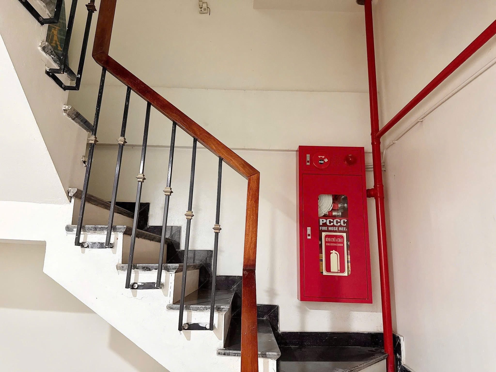 13.2 Tỷ – BÁN TOÀ CCMN GẦN HỌC VIỆN TÀI CHÍNH – 65M2, 6 TẦNG THANG MÁY
