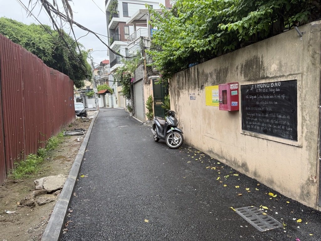 HOÀNG MINH ĐẠO,LONG BIÊN 24tỷ 100m MẶT TIỀN 6m,NGÕ Ô TÔ,PHÂN LÔ THÔNG