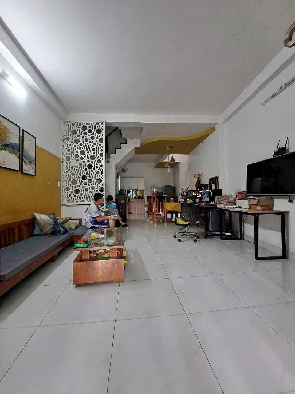 Bán nhà hxh Trường Chinh, phường 14 Tân Bình (4*18) chỉ 9,5 tỷ