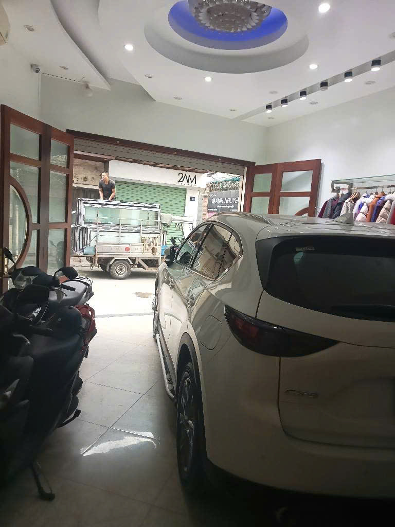 CƠ HỘI! CHÍNH CHỦ ĐANG BÁN NHÀ phố Lương Khánh Thiện. DT 46m × 5 Tầng. Gara Ô tô ngủ trong nhà HƠN 12 TỶ