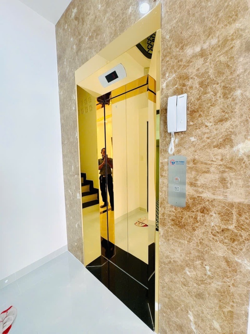 BÁN NHÀ PHÚ NHUẬN OTO VÀO NHÀ 50M2 4 TẦNG THANG MÁY NGANG 4M NỞ HẬU KD HOÀNG DIỆU 8.9 TỶ