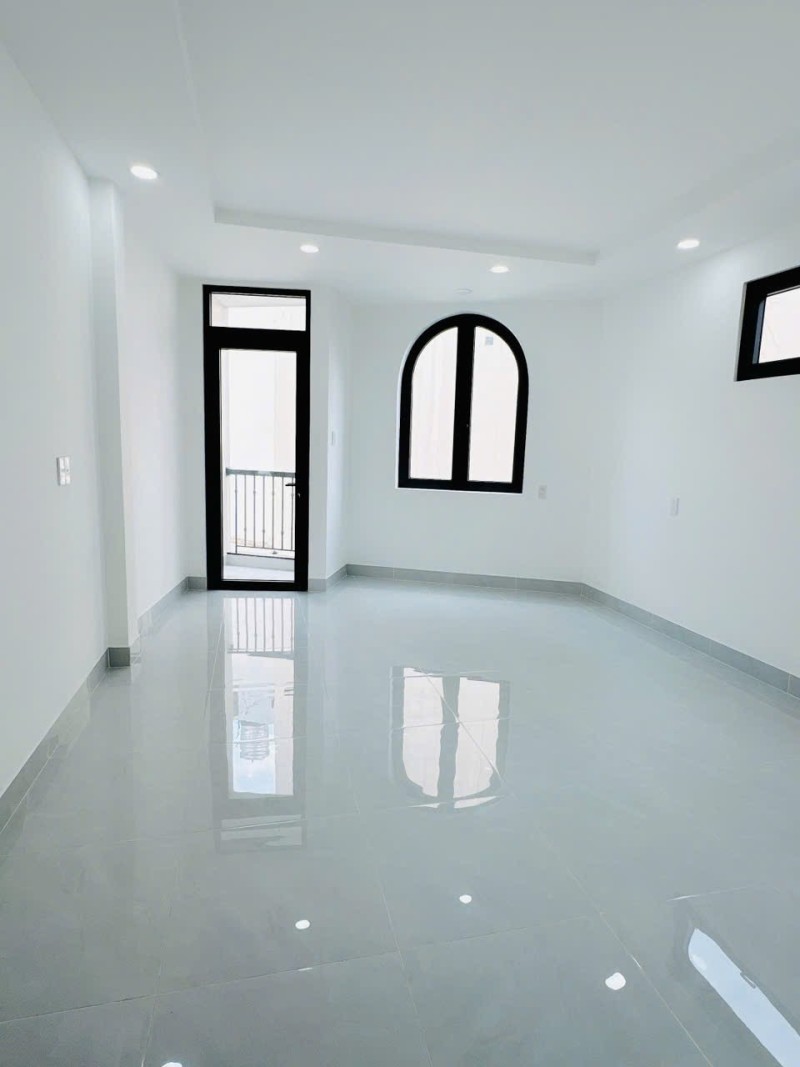 BÁN NHÀ PHÚ NHUẬN OTO VÀO NHÀ 50M2 4 TẦNG THANG MÁY NGANG 4M NỞ HẬU KD HOÀNG DIỆU 8.9 TỶ