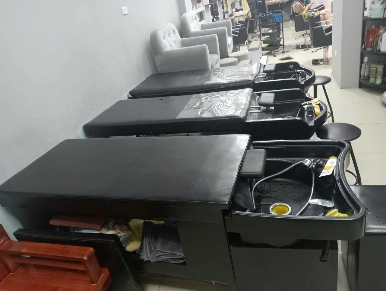 Sang nhượng salon mới khai trương tại Chung cư vinaconex3 Cương Kiên