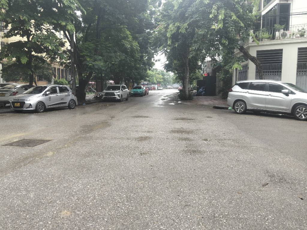 PHÂN LÔ CẦU DIỄN – Ô TÔ TRÁNH – KINH DOANH– AN SINH ĐỈNH