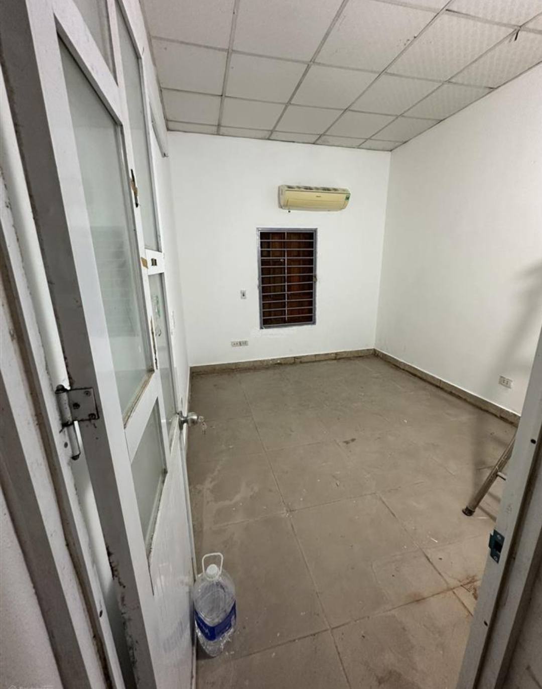 Cho thuê nhà ngõ ô tô 192 Phố Lê Trọng Tấn, 70m2 x 2 tầng, 3 ngủ, 9 Triệu KD, VP, ở…