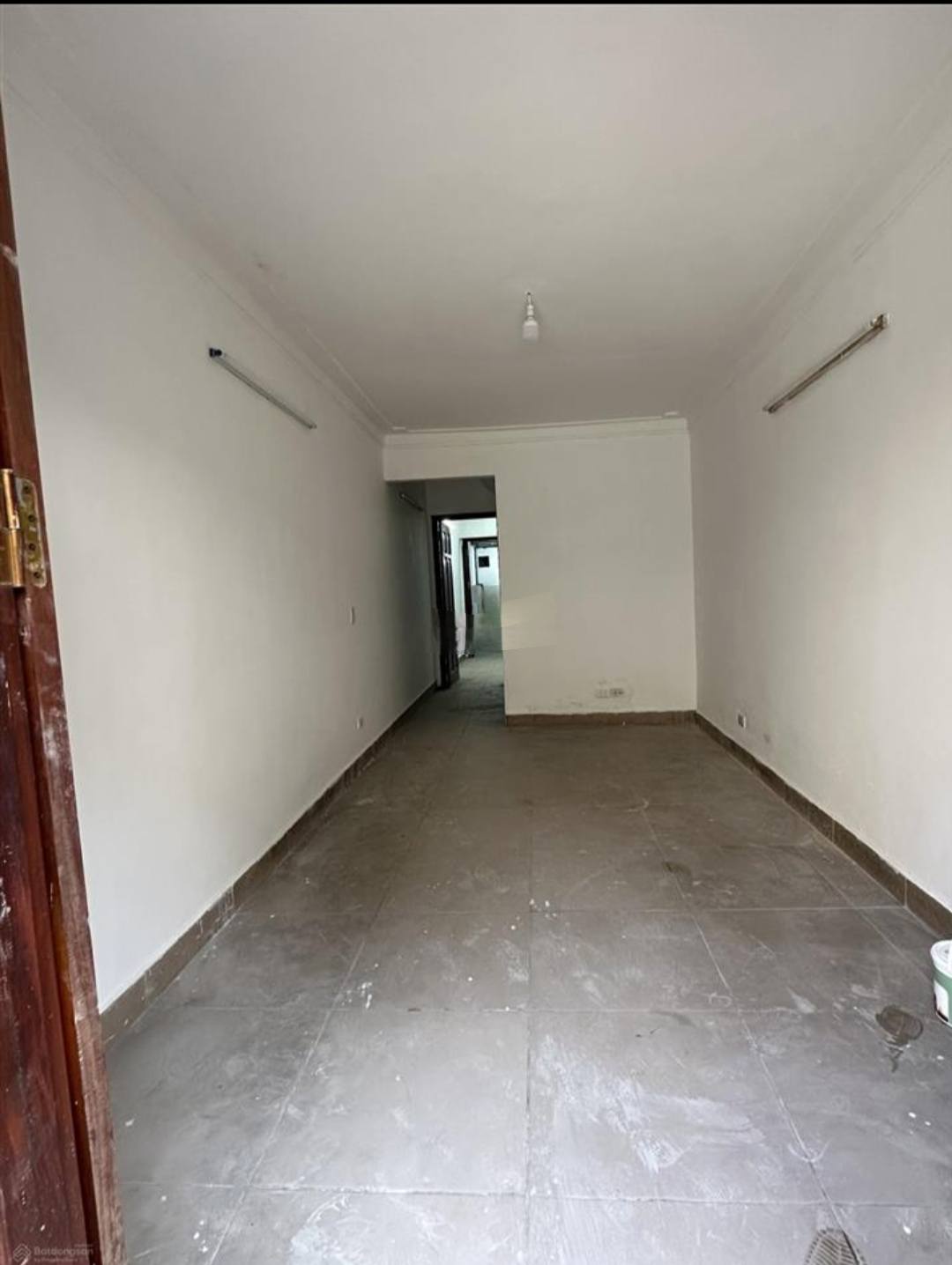 Cho thuê nhà ngõ ô tô 192 Phố Lê Trọng Tấn, 70m2 x 2 tầng, 3 ngủ, 9 Triệu KD, VP, ở…