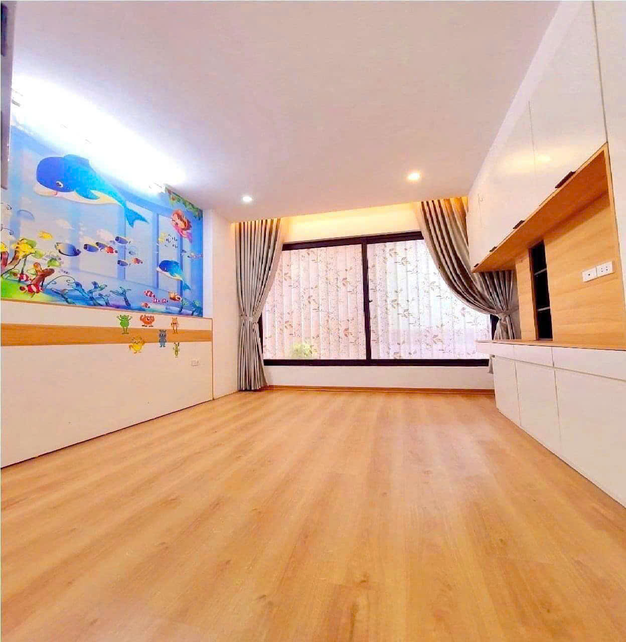 Cho thuê nhà Hoà Bình 7 Minh Khai, 5 tầng x 30m2, 4 ngủ, 4 vệ sinh, 13 Triệu