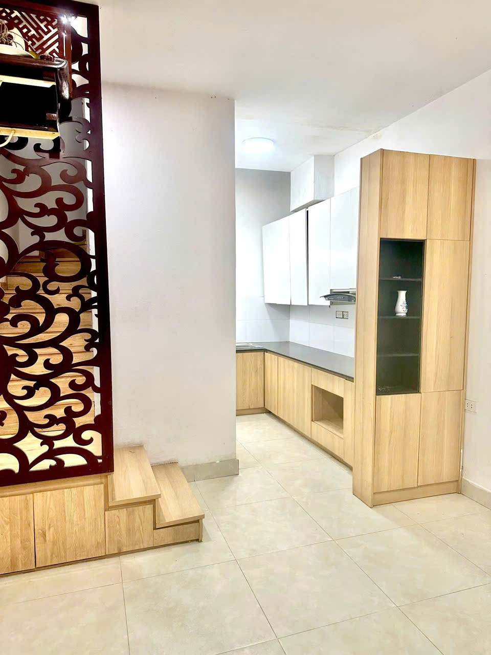Cho thuê nhà Hoà Bình 7 Minh Khai, 5 tầng x 30m2, 4 ngủ, 4 vệ sinh, 13 Triệu