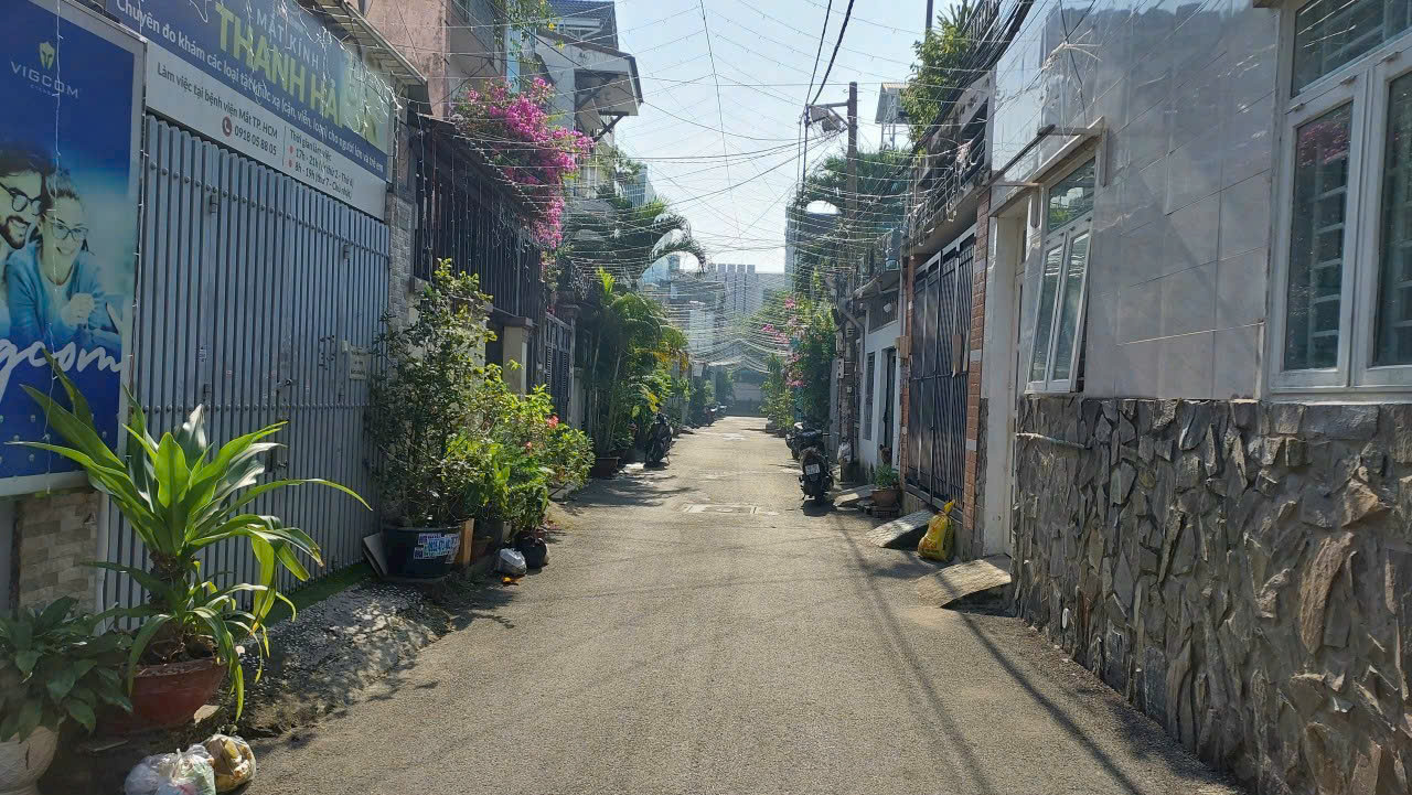 Chính chủ cần bán nhà vị trí đẹp tại Hồ Chí Minh