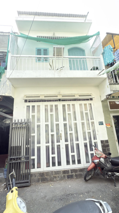 Bán nhà 2 mặt hẻm, xe hơi vào tận cửa, đường Lê Quang Định, Phường 11, Bình Thạnh