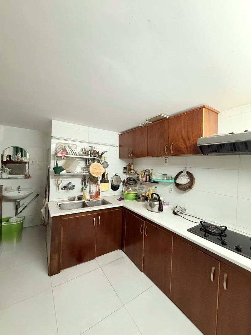 Bán nhà Hẻm 6m Phạm Văn Chiêu – gần Chợ Thạch Đà, 5x30m, 3 Tầng, 4 PN, chào 12,5 tỷ.