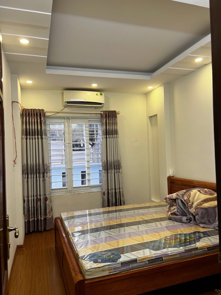 Định Công 36m 6 ngủ, sổ vuông, đủ nội thất chỉ 7,65 tỷ