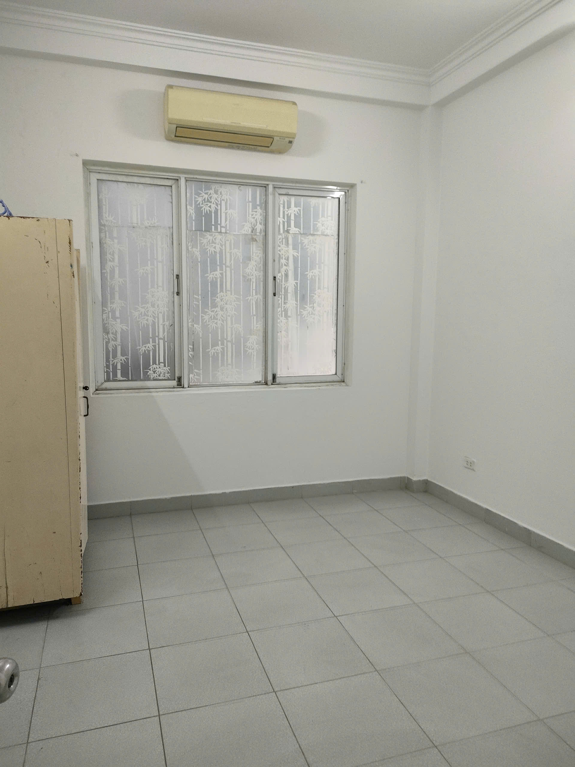 Bán gấp giá rẻ Trương Định 15m/20m,3 tầng,mặt tiền1m/3m,1.8 tỷ Hoàng Mai.