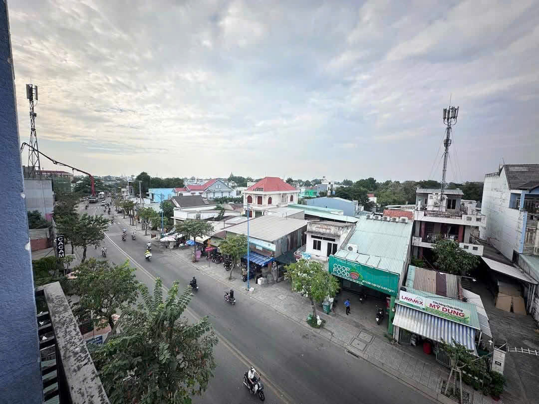 CCG – 2SHR – NHÀ & ĐẤT (10×35) THỊ TRẤN HÓC MÔN NHÀ 2 LẦU – GIÁ THƠM