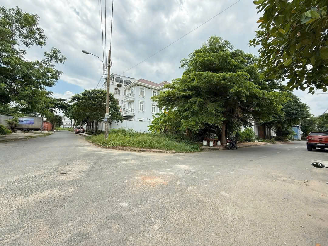LÔ GÓC (15×20) 2MT VIEW SÔNG ĐƯỜNG 12M KHU BIỆT THỰ GẦN NGUYỄN OANH, GÒ VẤP