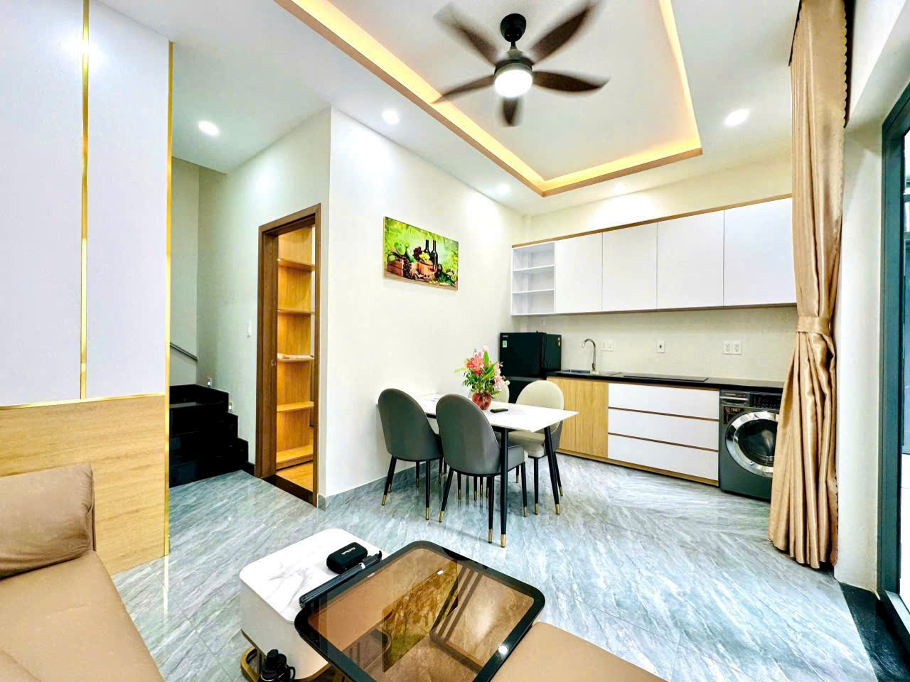 LÊN SÓNG CĂN VILLA MINI LÔ GÓC 2 MẶT TIỀN HẺM CMT8 TÂN BÌNH SÁT QUẬN 10 THÔNG HOÀNG SA (P.5) -Diện tích: (5.3m x 8) -3PN & 3WC