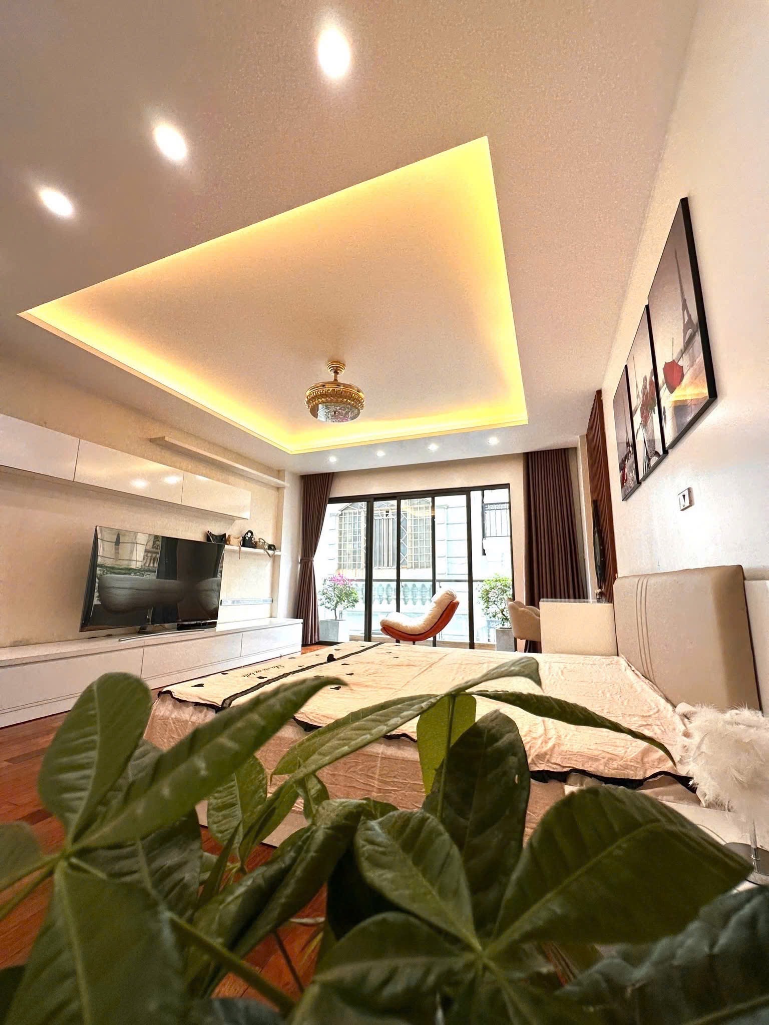BÁN NHÀ ĐẸP 5 TẦNG THANG MÁY – Ô TÔ ĐỖ CỬA – GIÁ TỐT KHÓ TIN – GIẢI PHÓNG, HOÀNG MAI