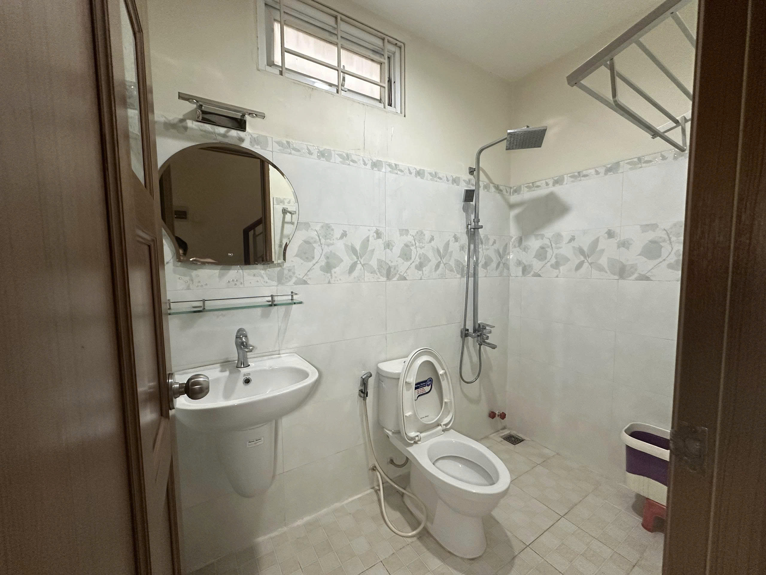 PHÒNG CÓ SẴN- MÁY LẠNH – FULL NT – SẠCH SẼ – NGÃ TƯ PHÚ NHUẬN – NGUYỄN KIỆM
