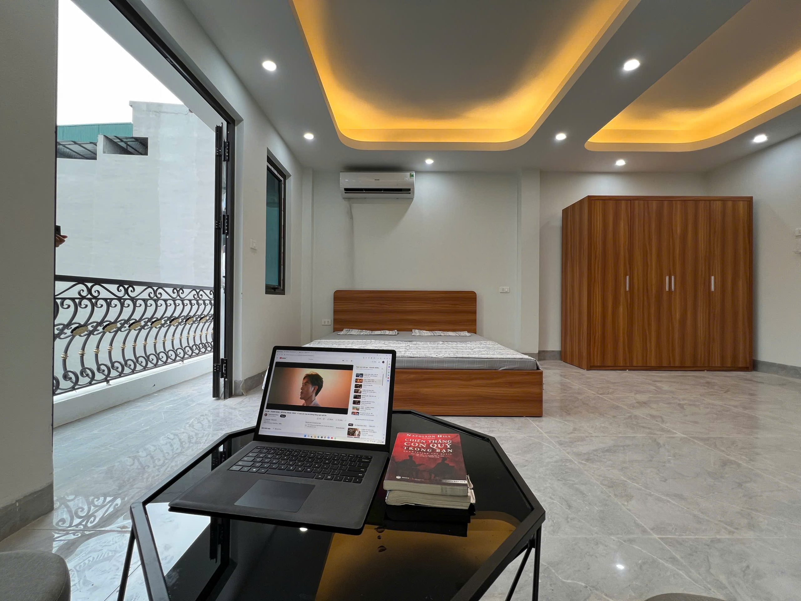 (Cực Hiếm) Căn hộ Studio cao cấp 35m2 mới khai trương ngõ 401 Cổ Nhuế – Ở được 5 người – Giá tốt
