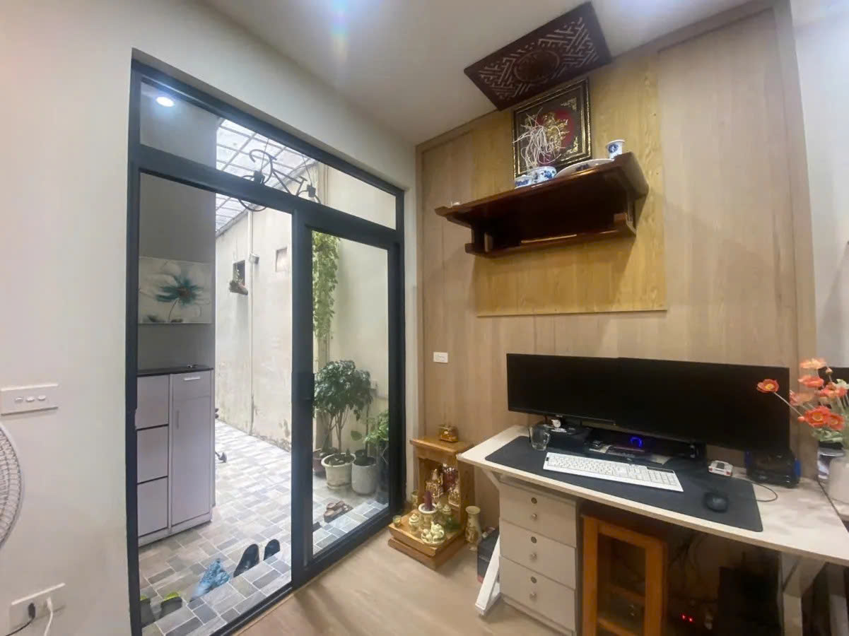 CHÍNH CHỦ BÁN NHÀ MỚI FULL NỘI THẤT Ô TÔ ĐỖ CỔNG Ngọc Lâm 50m2 X 4 tầng ,9.7 tỷ Long Biên.