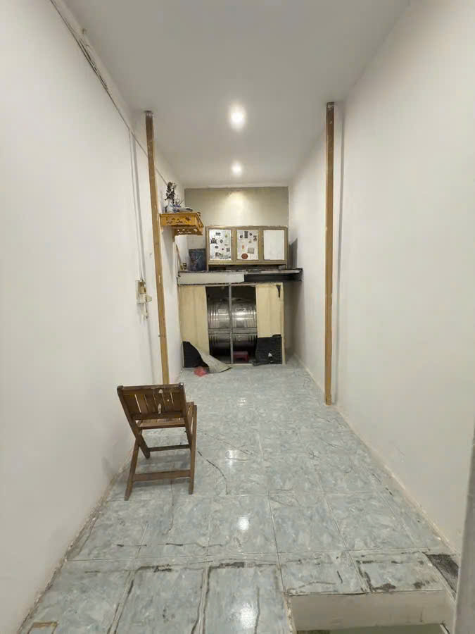 Nhà hiếm 3 tầng 2 tỷ sổ đỏ riêng tại ngõ 97 Tôn Đức Thắng, Đống Đa