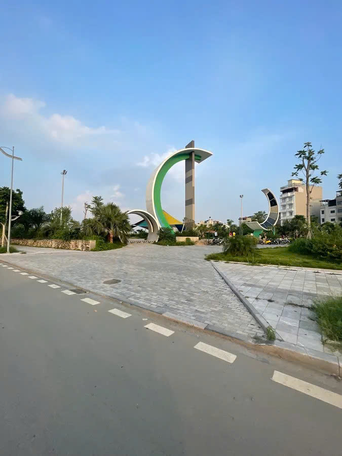 BÁN 55M2 ĐẤT Phố Ngọc Thụy-Long Biên MẶT NGÕ Ô TÔ CHÁNH THÔNG, Ô TÔ VÀO ĐẤT 14 TỶ.