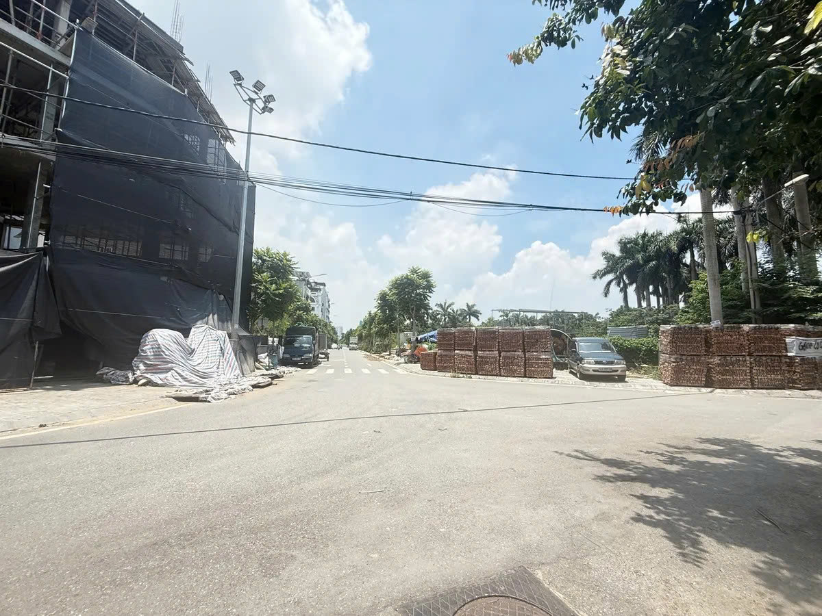 BÁN 66M2 ĐẤT LÔ GÓC NGÕ THÔNG Ô TÔ VÀO ĐẤT 16.5 TỶ.CÓ THƯƠNG LƯỢNG.