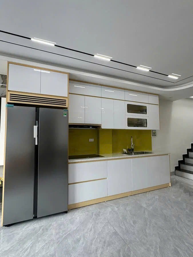 NHÀ MỚI Ô TÔ VÀO NHÀ Phố Ngọc Thụy 50m2 X 6 tầng,mặt tiền 4.6m, 14.5 tỷ Long Biên.